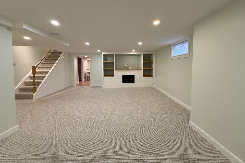 260 Woodward #Basement